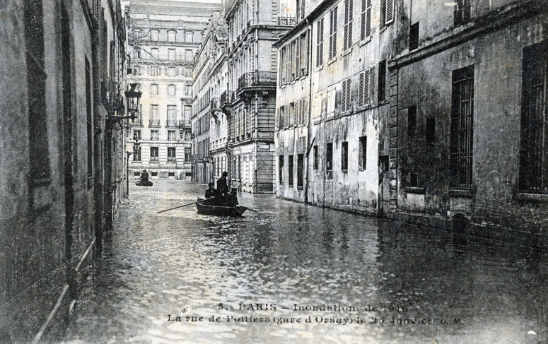 Rue de Poitiers (gare d'Orsay) le 25 janvier