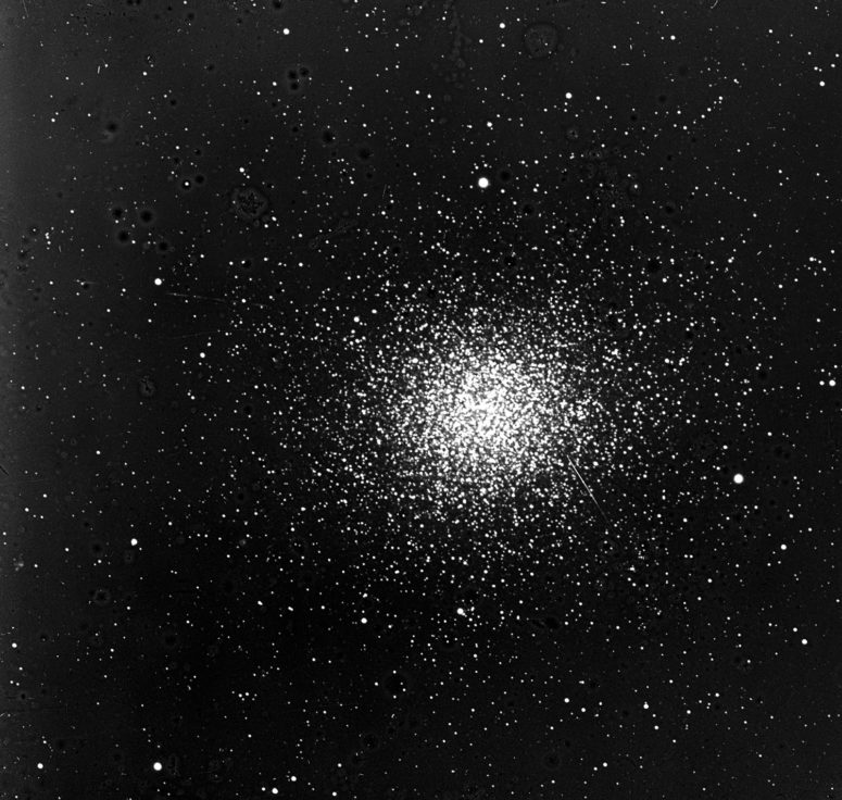 ω Centauri 1903 February 19 - Royal Observatory Cape. 