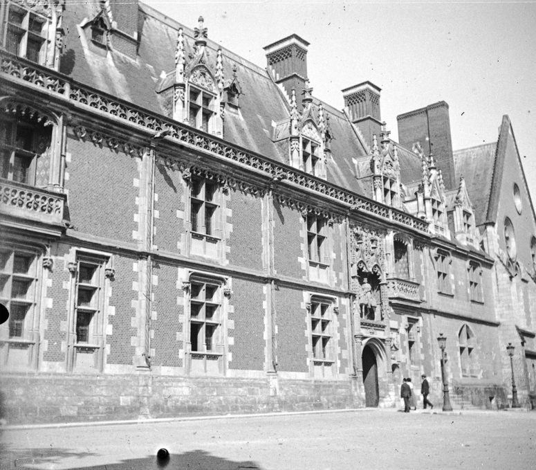 Château de Blois, intérieur façade Louis XII