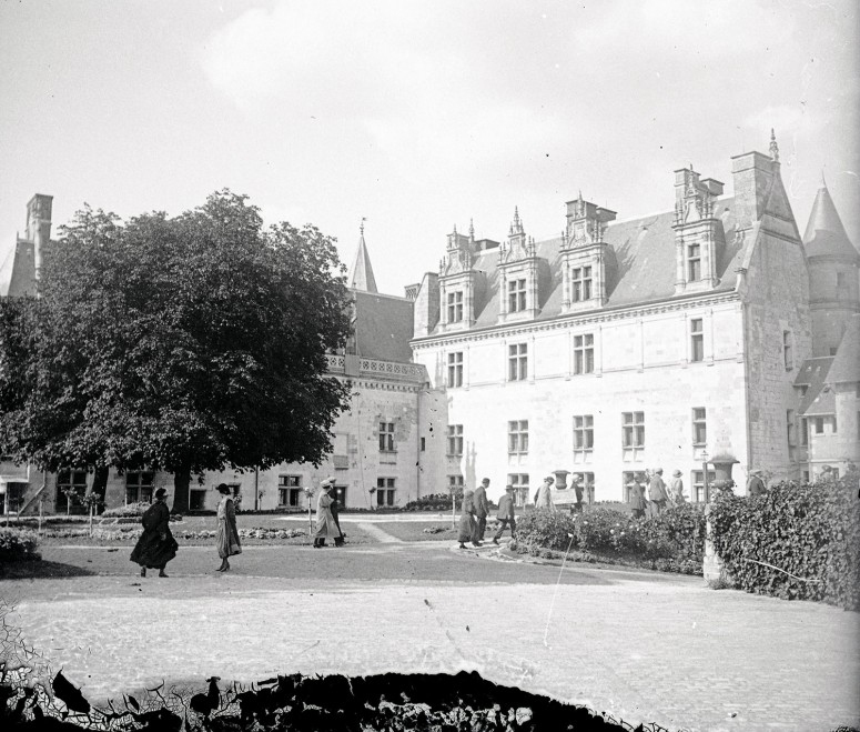 Château d'Amboise - cour intérieure