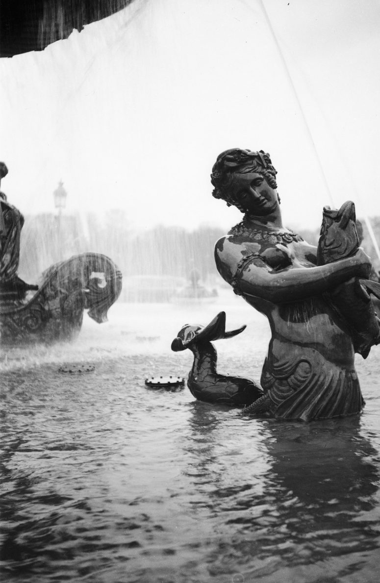 Une des fontaines de la place de la Concorde