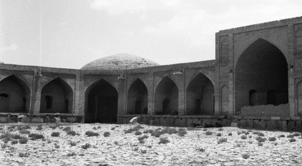 Vues d’Iran, caravansérails
