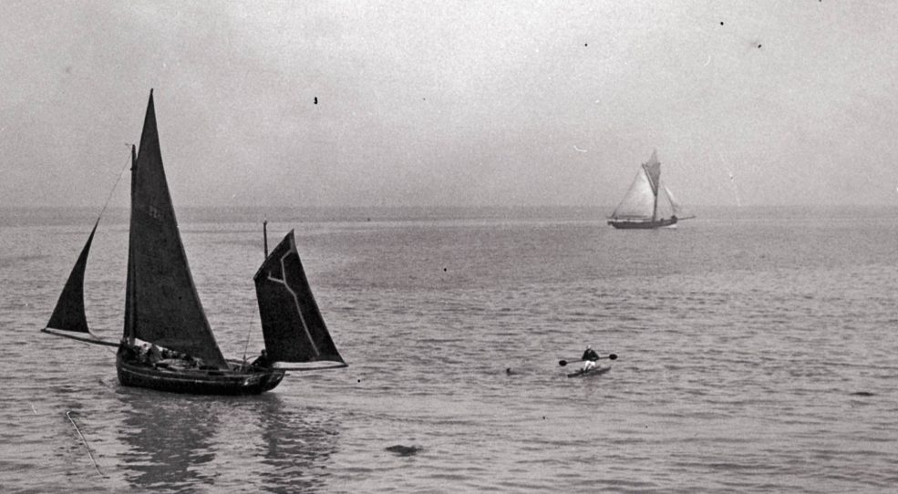 Le Tréport, visites des bateaux et bains de soleil
