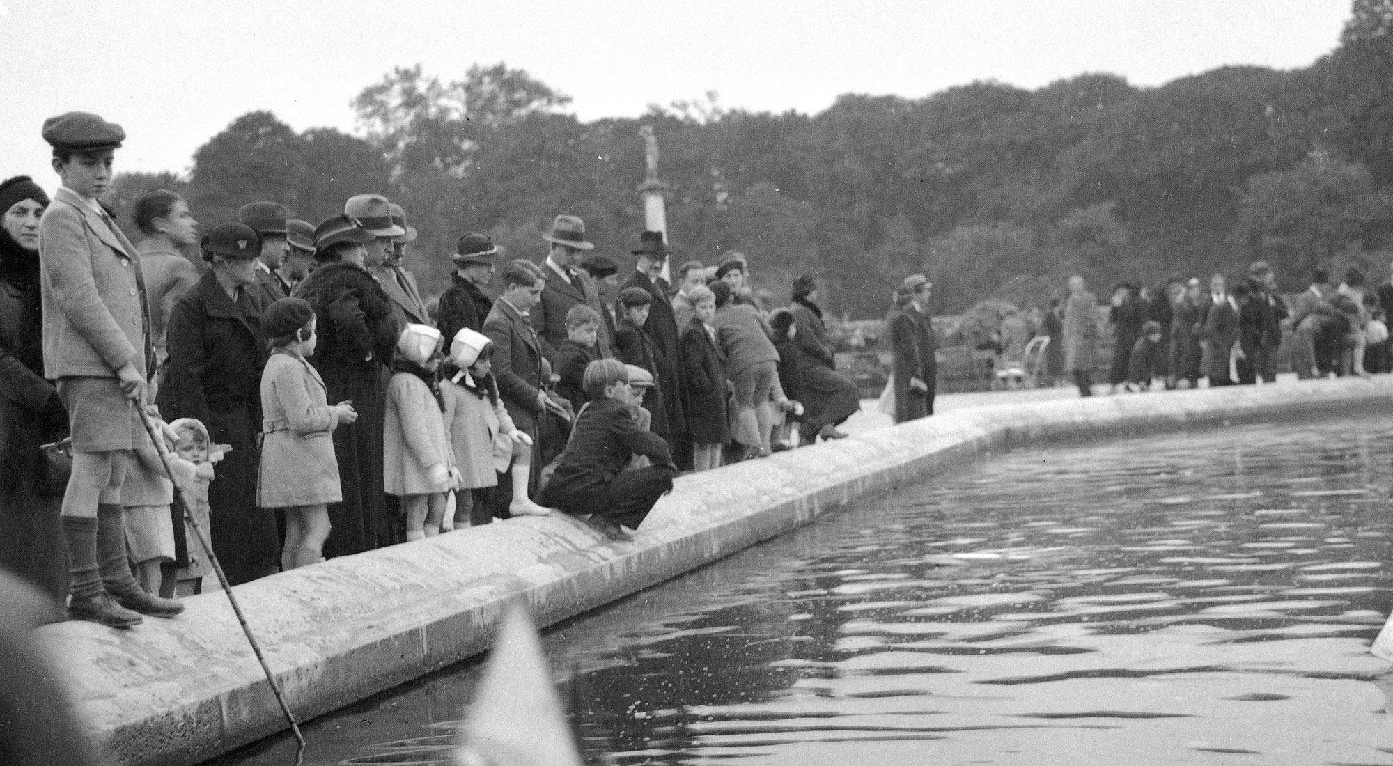 A queen's garden: Jardin du Luxembourg, Paris - HubPages
