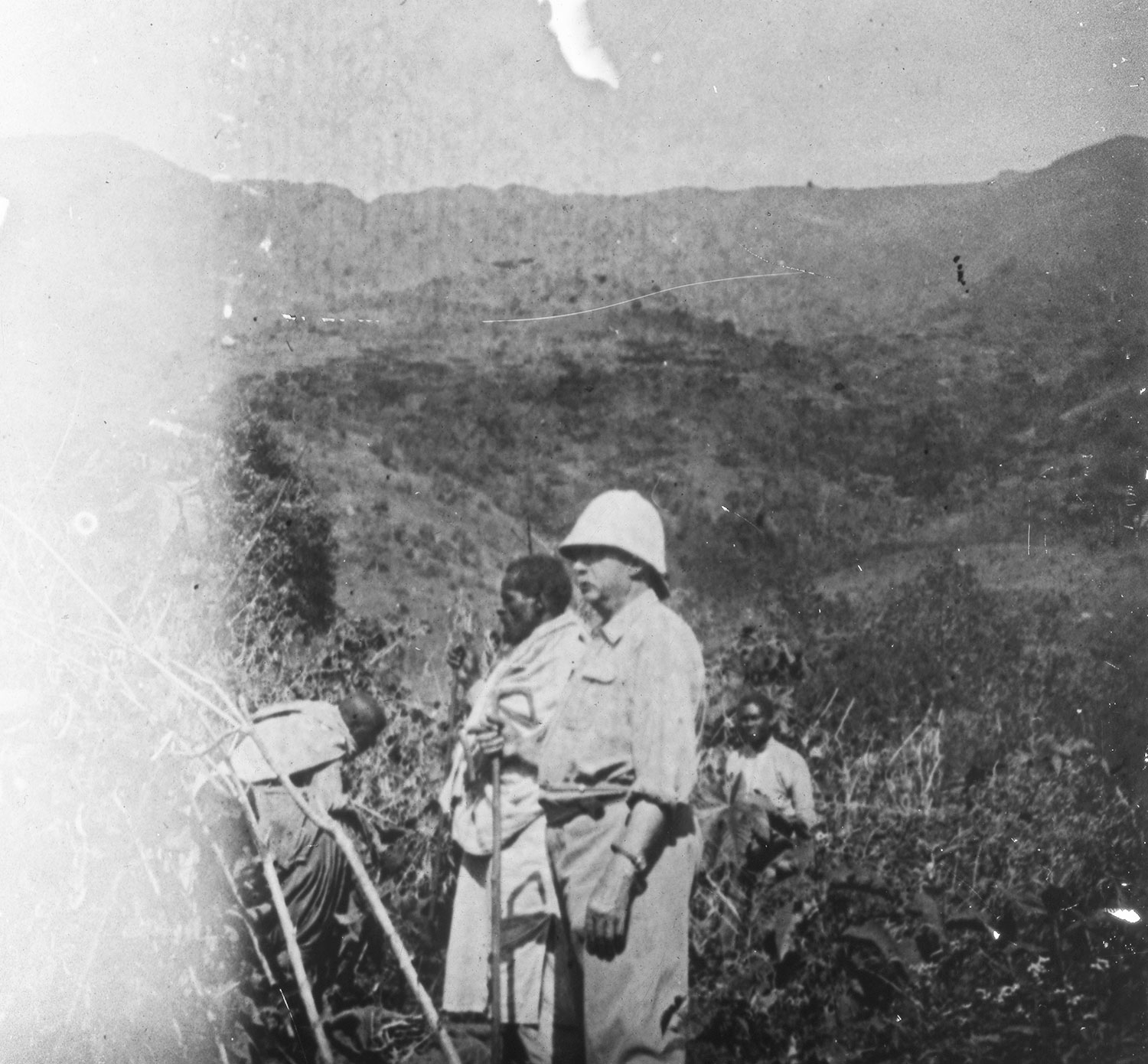 Chez Mr S. la récolte d'haricots octobre 1918