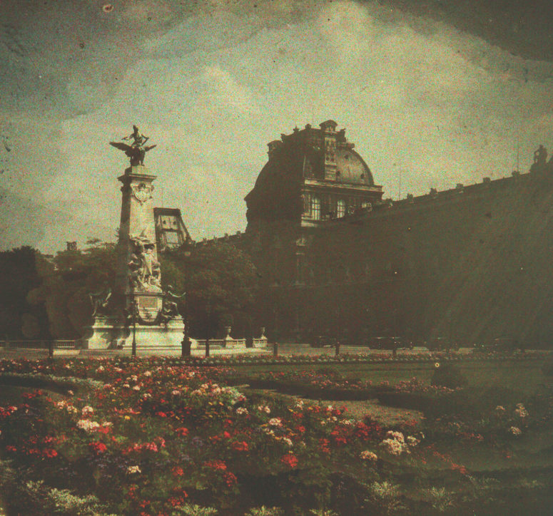 Jardins du Carrousel, et le <em>Monument à Gambetta</em> par Jean-Paul Aubé
