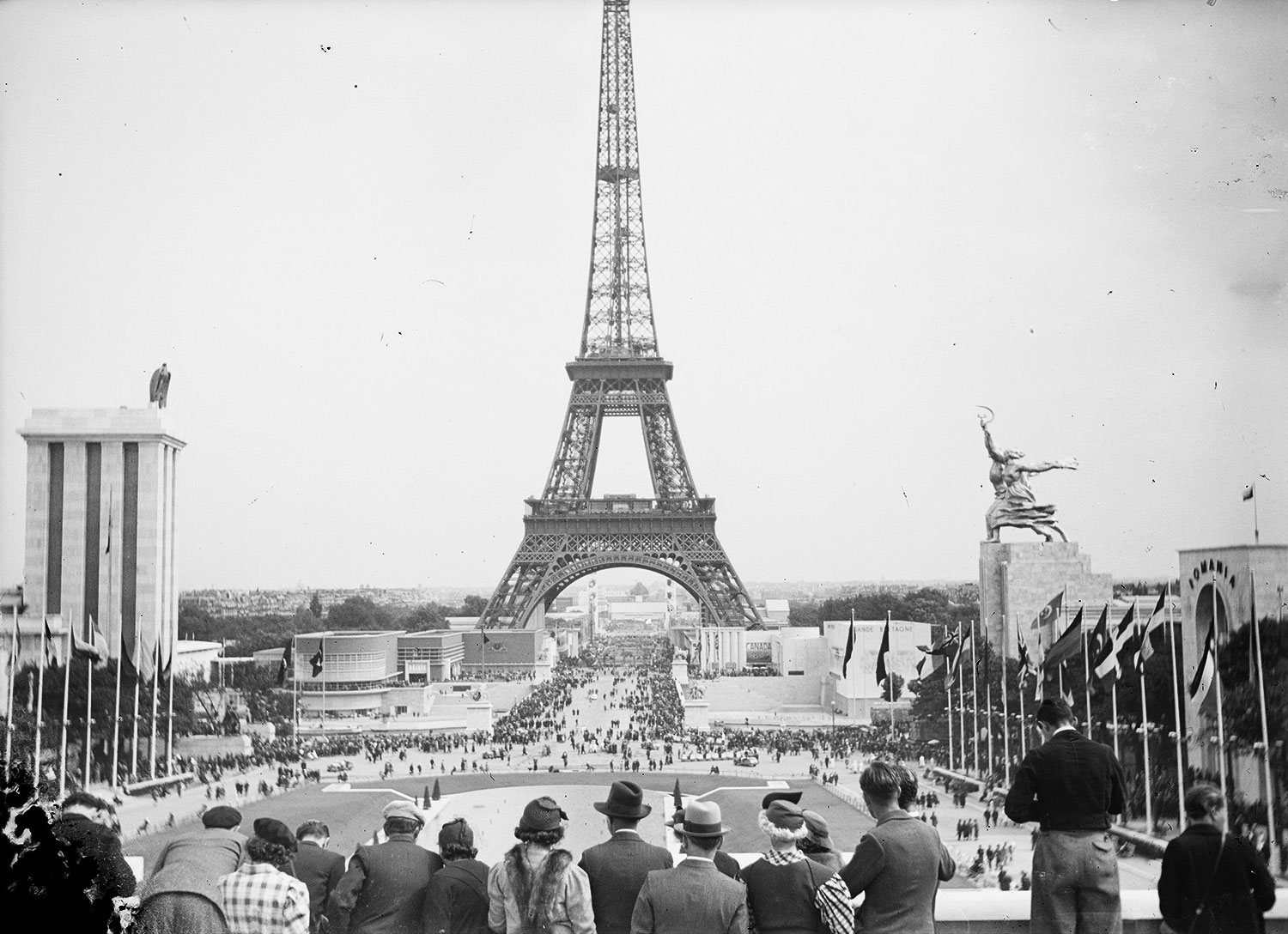 Vue depuis l'esplanade du Palais de Chaillot